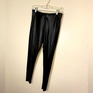Nordstrom black faux leather leggings in size medium